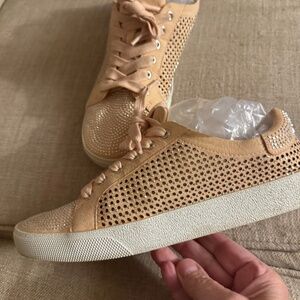 Vince Camuto sneakers